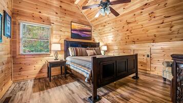 2 quartos, escrivaninha, ferros/tábuas de passar roupa