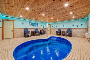 Innenpool, beheizter Pool