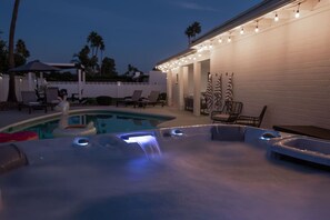 A heated pool - 6430 E. Sharon Drive / Scottsdale, AZ 85254 (Scottsdale)