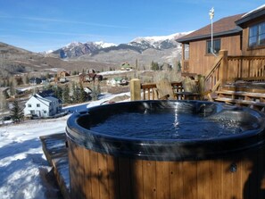 Outdoor spa tub - Beautiful home with amazing views, perfect for your Rocky Mountain Getaway! (Mt. Crested Butte)