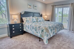 5 bedrooms, iron/ironing board, WiFi, bed sheets