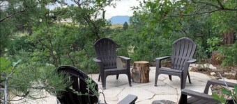 Ave Maria House: Secluded Mtn Retreat. Games. Hot tub. Sleeps 25+