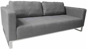 Un canapé gris avec des pieds en métal et deux coussins.