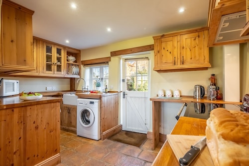 Church Cottage (CA), Castle Acre, Norfolk