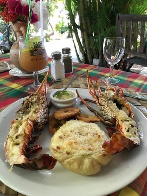 Dining - Résidence Le Royaume du Soleil (Sainte-Anne)