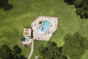 Piscine extérieure, piscine chauffée