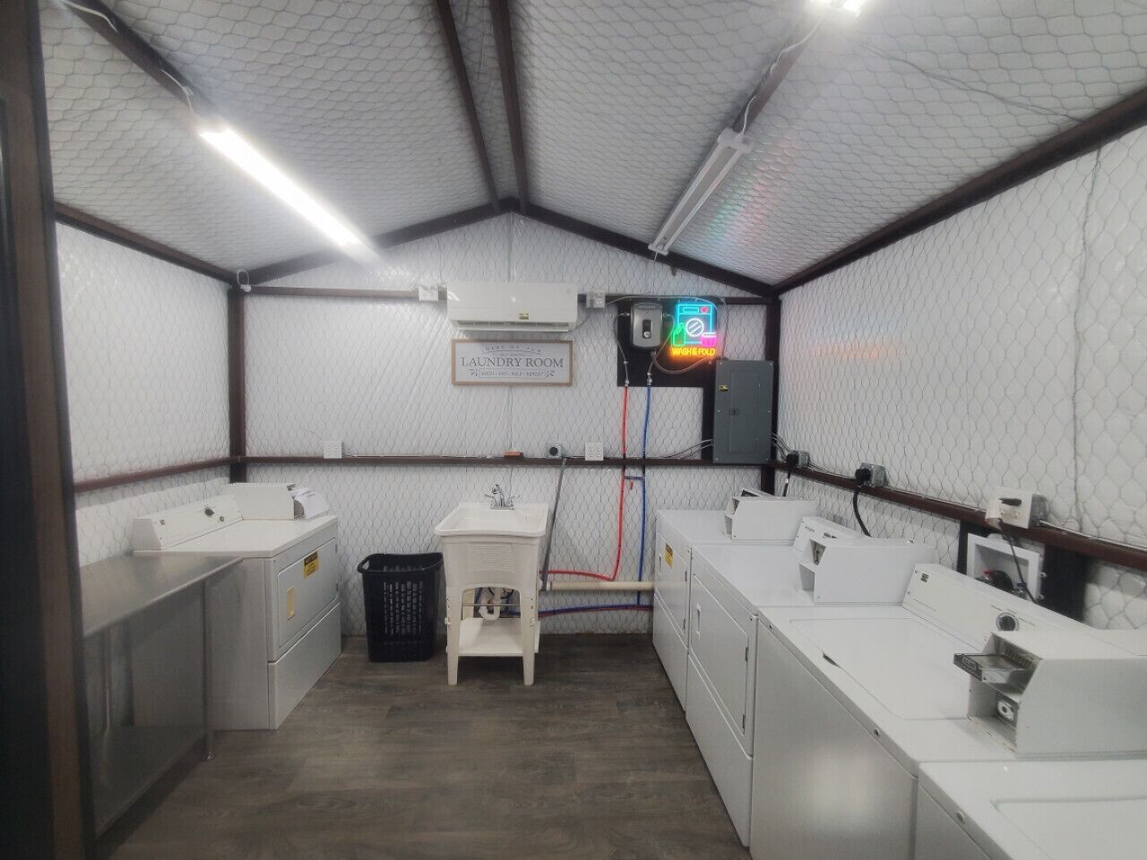 المنشأة من الداخل