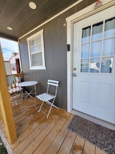 The LittleTexan.  near I20 & west co. WIFI!