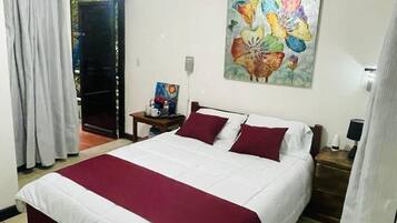 Executive Double Room, 1 Queen Bed, Accessible, Garden Area | Hypo-allergenic bedding, minibar, in-room safe, iron/ironing board