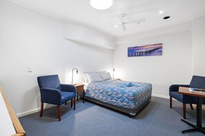 Free WiFi, bed sheets - Navigators Motel (Port Lincoln)