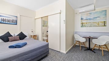 Basic Room | Free WiFi, bed sheets