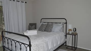 1 bedroom, iron/ironing board, free WiFi, bed sheets