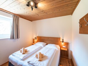 2 bedrooms, Internet