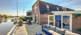 Beautiful villa right on the waterfront