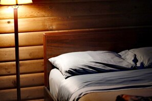 2 slaapkamers, reisbedje, gratis wifi, beddengoed