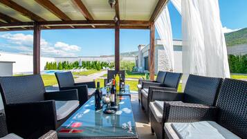Vila Mewah | Teras/patio