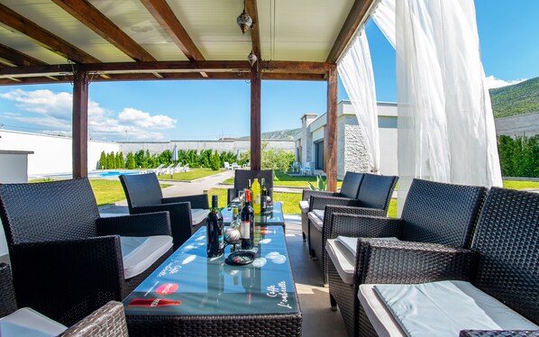 Luxury-Villa | Terrasse/Patio