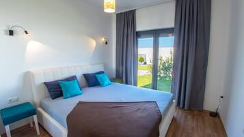 Vila Mewah | 2 kamar tidur, setrika/meja setrika, Wi-Fi gratis, dan seprai linen