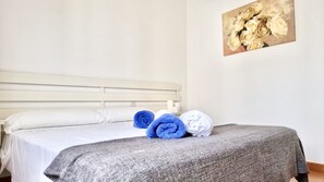 2 bedrooms, in-room safe, iron/ironing board, free WiFi
