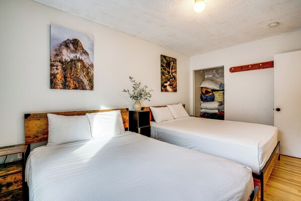 Room - Walk to Main St: Recently Renovated Frisco Condo (Frisco)