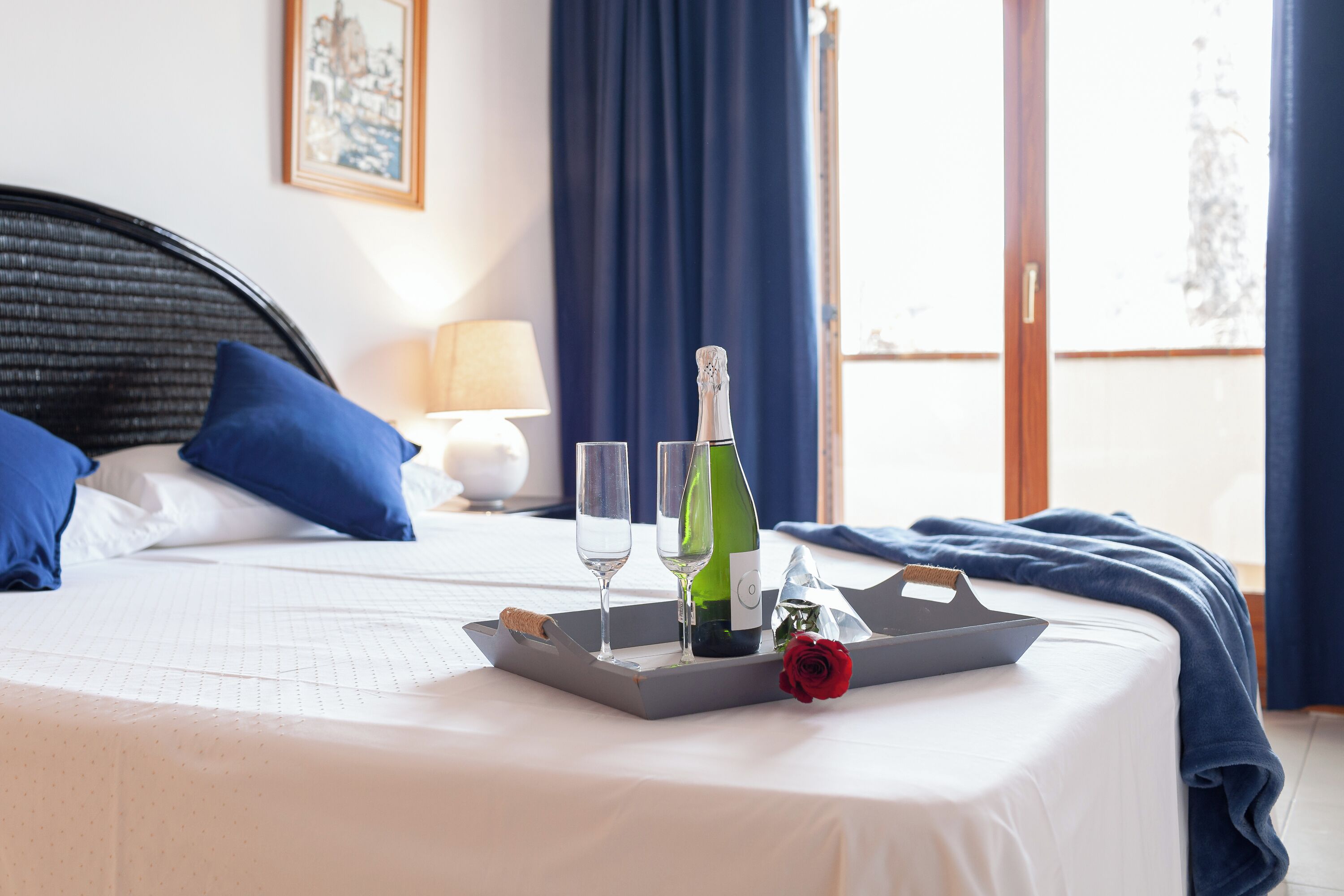 4 habitaciones, tabla de planchar con plancha y wifi gratis 