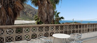 Country House 'El Cardon A2' with Sea and Mountain Views, Terrace and Wi-Fi