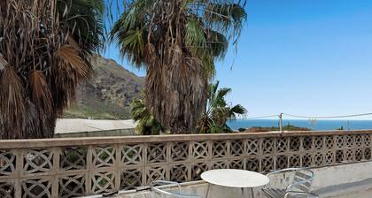 Country House 'El Cardon A2' with Sea and Mountain Views, Terrace and Wi-Fi