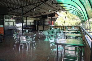 Restaurant - Darajani Hotel Ltd (Mombasa)
