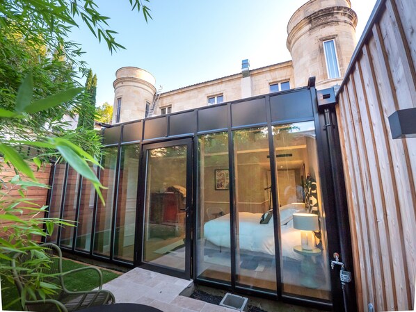 Deluxe Room, Accessible, Patio | Terrace/patio - Maison Pavlov (Le Bouscat)