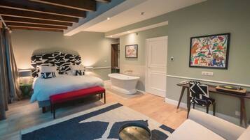 Literie de qualité supérieure, surmatelas, minibar