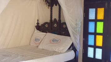 Habitación estándar con 2 camas individuales | Insonorización, wifi gratis y ropa de cama