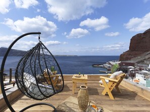 Panoramic Studio Suite, 1 King Bed with Sofa bed, Hot Tub, Sea View | Terrace/patio