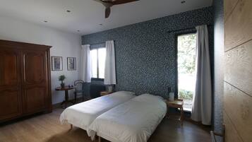 Literie de qualité supérieure, décoration personnalisée