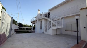 Exterior - VIlla White (Avola)