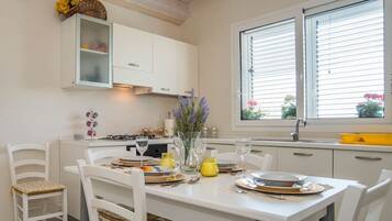 Villa | Cocina privada | Frigorífico