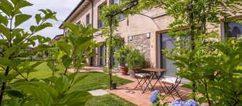 Peaceful Apartment with Garden in Farmhouse Resort