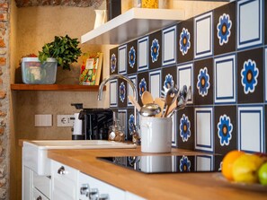 Frigorifero, forno, lavastoviglie, macchina per tè/caffè