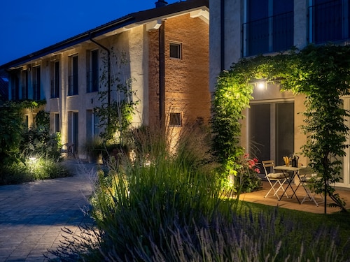 Quiet Studio Apartment with Garden in Farmhouse