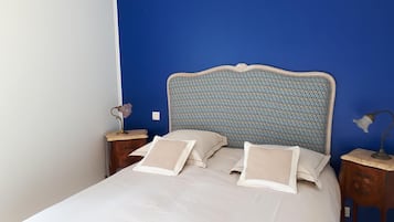2 bedrooms