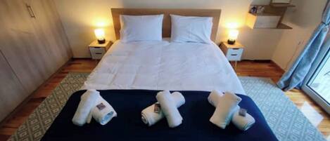 1 Schlafzimmer, Schreibtisch, Reisekinderbett, kostenloses WLAN