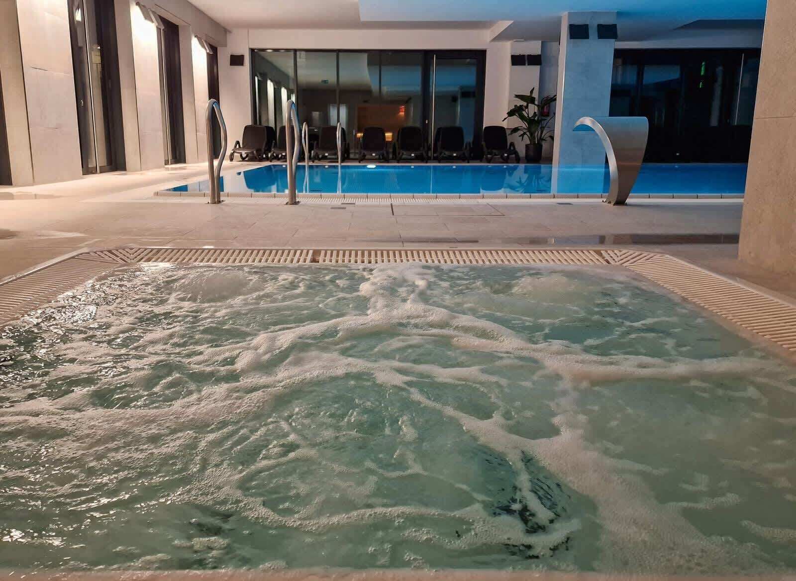Piscine couverte