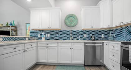 Aqua Dreams | Pool • Game Room • Pets • Boat Park!