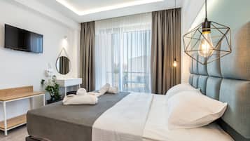 デラックス ダブルルーム 禁煙 シティビュー (1st Floor) | 低刺激性寝具、セーフティボックス (室内)、遮光カーテン、防音設備