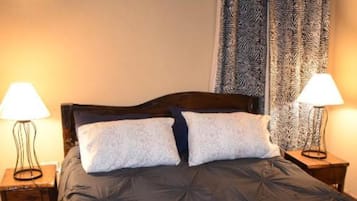 Standard Room | Bed sheets