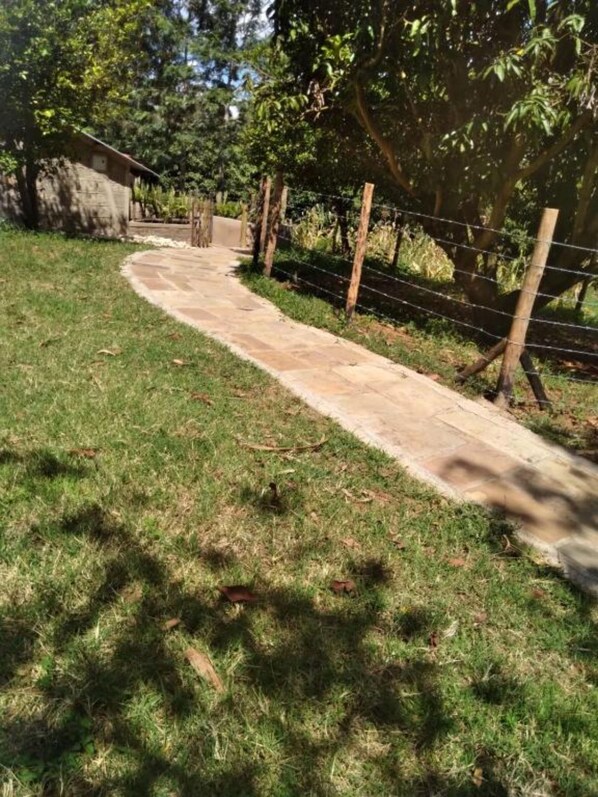 Property grounds - Kileefarm Cottages (Nguluni)