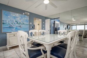 Dining - Spacious 3 Bedroom with Indoor Pool (Ocean City)
