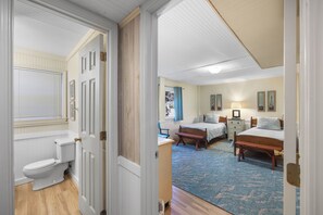 6 bedrooms, iron/ironing board, free WiFi, bed sheets