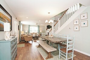 Dining - Private Pool Beach House, Easy Walk to Beach, 2 Screened Porches, Dog Friendly (Pawleys Island)