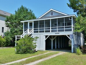 Exterior - Raised Beach House, Easy Walk to Beach, Screened Porches, Hammock, Dog Friendly (Pawleys Island)