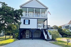 Exterior - Creek View Beach House, Elevator, Porches, Grill, Fenced Yard, Dog Friendly (Pawleys Island)